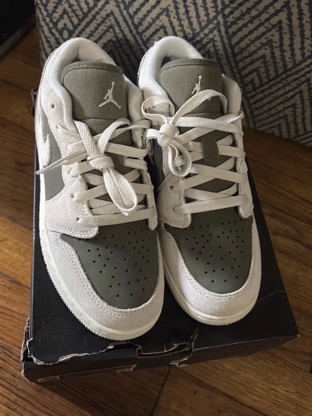Nike Air Jordan 1 Low - Olive Green & Light Grey Suede